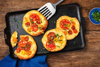 ch-emmi-luzerner-rezeptbild-mini-pizzas-stage-2