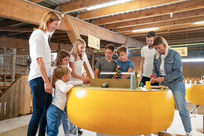 Familienerlebnis Binzenhof Spieltisch